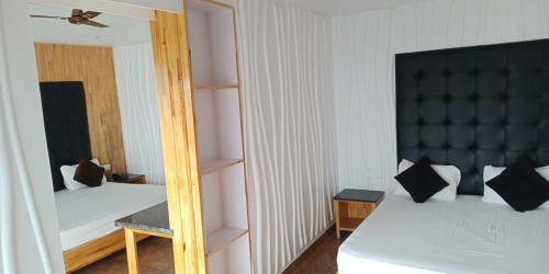 Hotel Blue Pine Resort