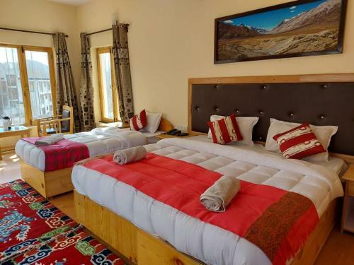 Hotel Khakshal Chubi