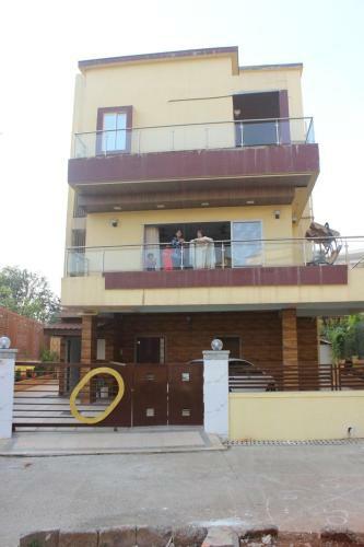 Villa 99 4bhk