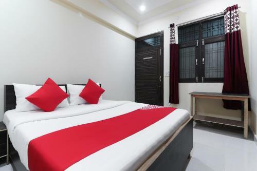 Hotel Oyo 45265 Aditya Inn