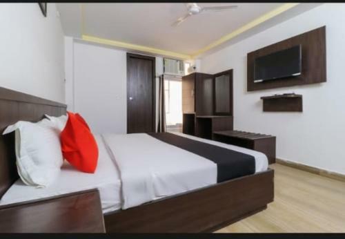 Hotel P S Grand
