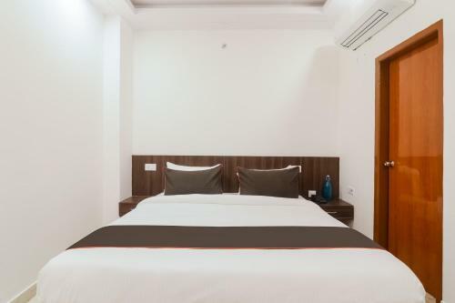 Collection O 79328 Hotel Orchid