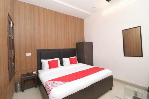 Oyo 12664 Hotel Kailash Regency
