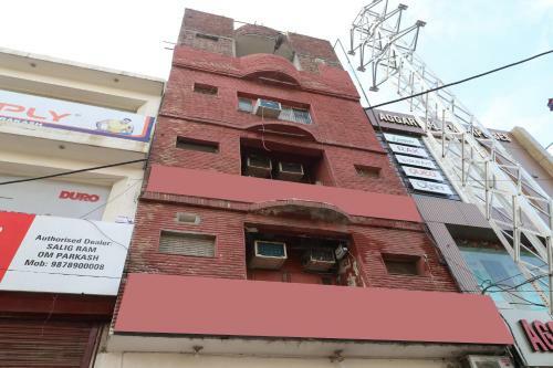 Hotel Oyo 31003 Surya Regency