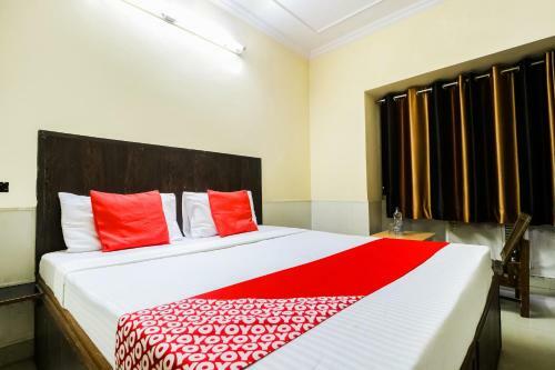Oyo 46321 Hotel Rising Sun
