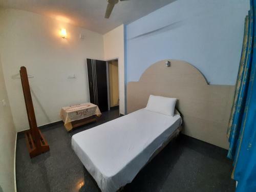 Hotel Daisey Dee Homestay