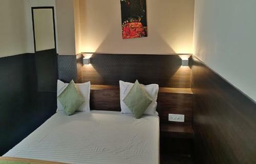 Hotel Holidays Inn