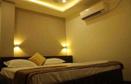 Hotel Holidays Inn
