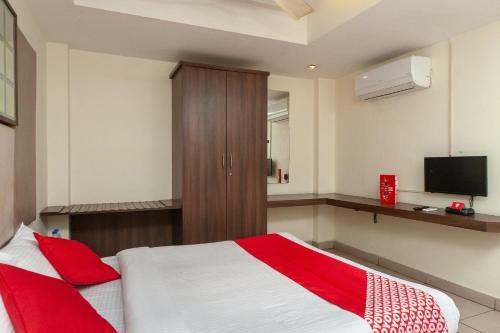 Hotel Oyo Flagship 15018 Golden Manor Chennai Central