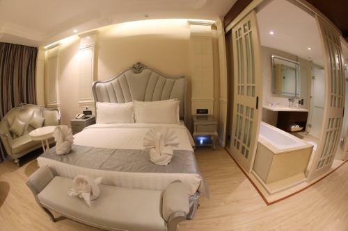 Hotel Regenta Central Rs - Chennai