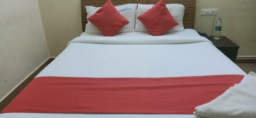R Hotel-manapakkam