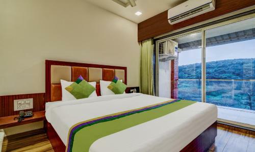 Hotel Treebo Trend Khushi River Side Retreat,mahabaleshwar