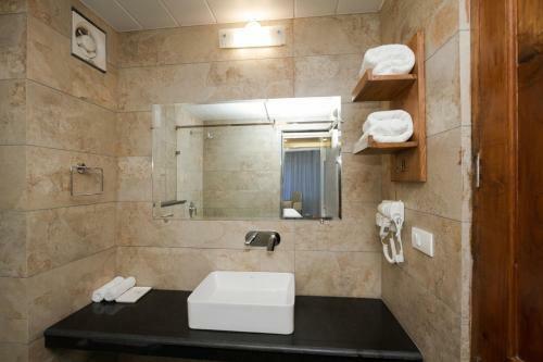 Hotel Aloka Resort