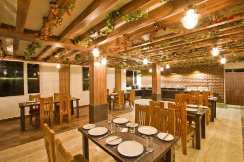 Zip By Spree Hotels Avishi Greens