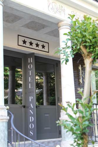 Hotel Pandos