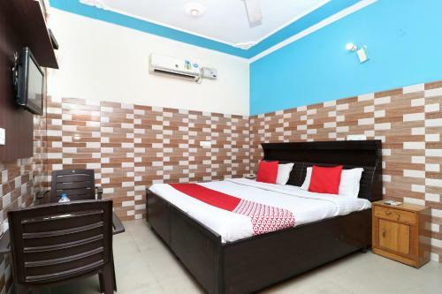 Hotel Oyo 7671 Spark Inn