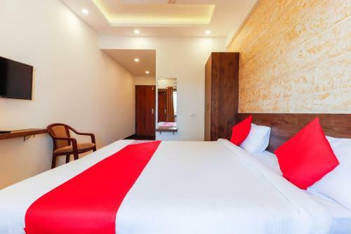 Hotel Oyo 28076 Samrudhi Exotica