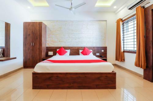 Hotel Oyo 28076 Samrudhi Exotica