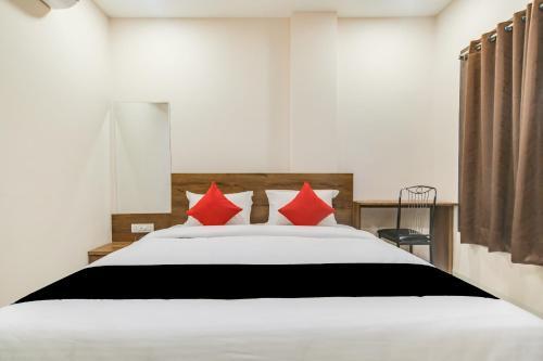 Capital O74889 Hotel Solitude 24