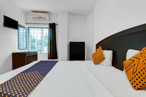Spot On 76749 Hotel Fortune Inn