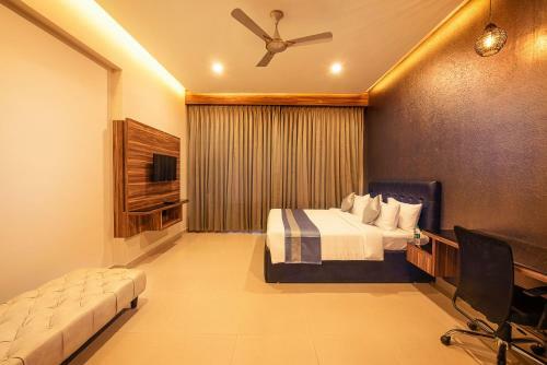 Hotel Hometown Galleria Manipal