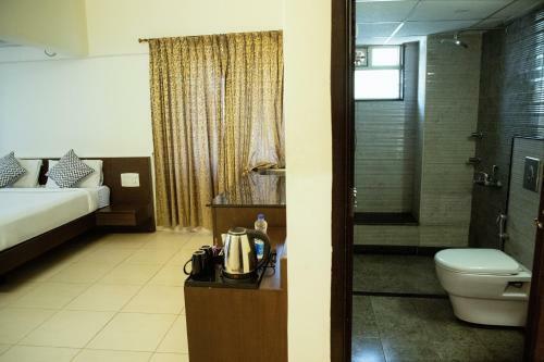 Pratham Inn By Downtown Hotels