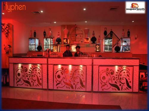 Hyphen Premier-business Hotel