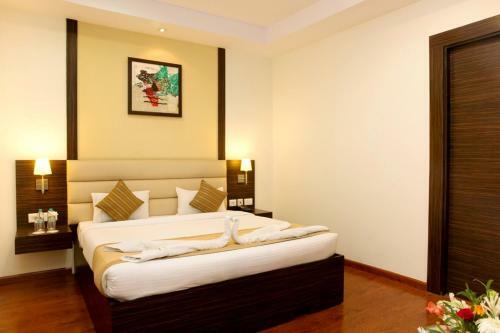 Hyphen Premier-business Hotel
