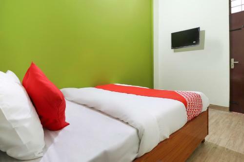 Oyo 69788 Hotel Limewood