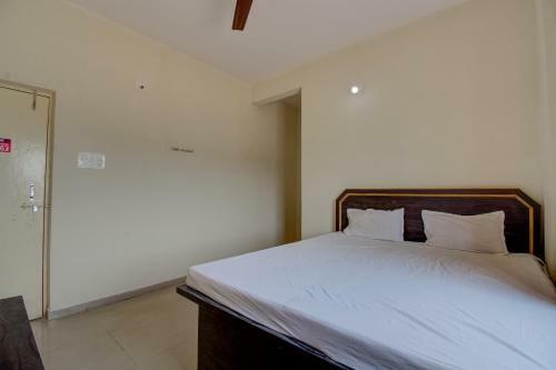 Spot On 75347 Hotel Himalaya