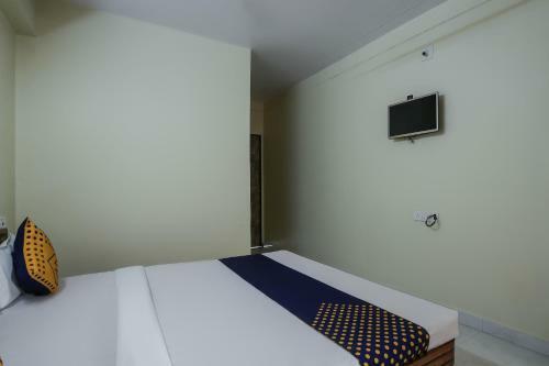 Spot On 75347 Hotel Himalaya