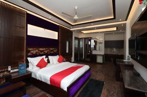 Jjk Rukmini Vilas Hotel & Banquet