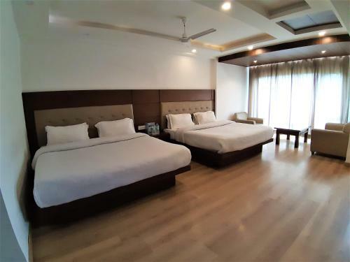 Hotel Ambica Palace