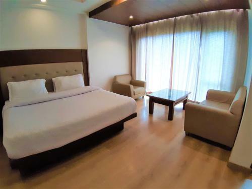 Hotel Ambica Palace