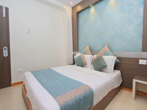 Hotel Aishwarya Le Royal