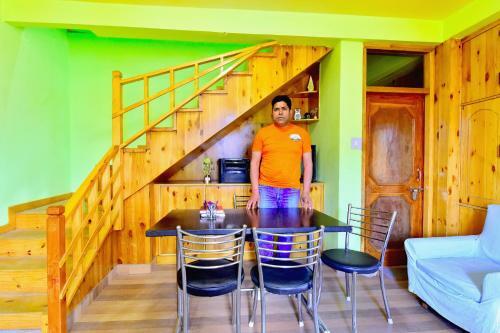 Hotel Oyo 36651 Chander Lata Cottage