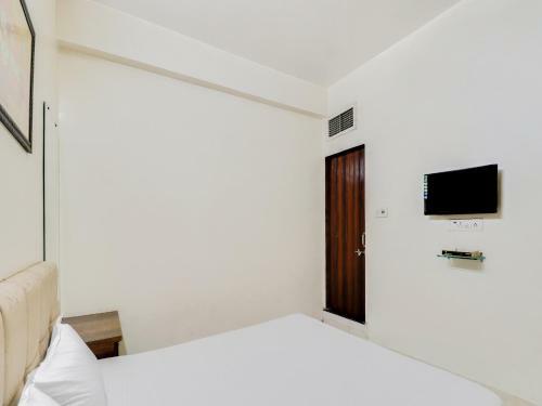 Spot On 46946 Hotel Aalishan