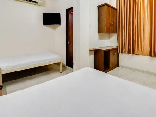 Spot On 46946 Hotel Aalishan