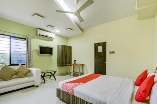Hotel Oyo 75541 Ace Inn