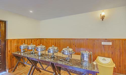 Hotel Treebo Trend Monal Inn