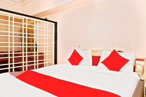 Hotel Oyo Flagship 14469 Darshan Tower Gitanjali