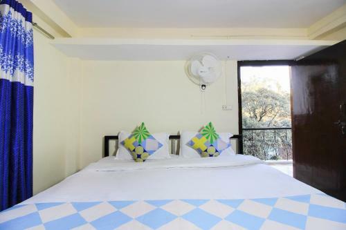 Hostal Oyo 77905 Rose Home Stay