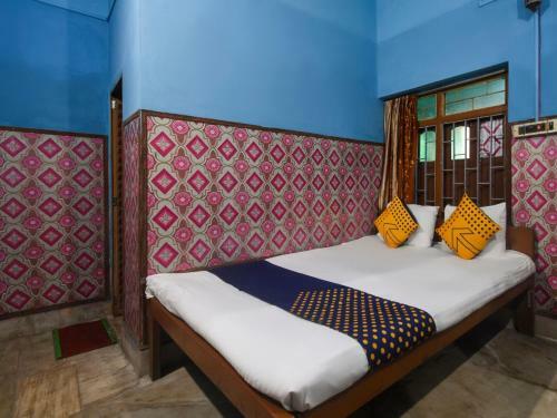 Spot On 73931 Hotel Rolls Hub