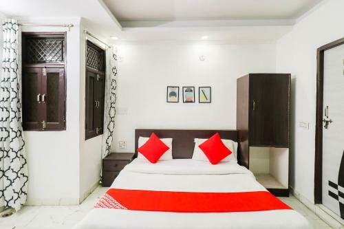 Oyo 69837 Hotel Palam Inn