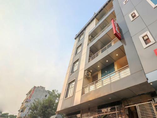 Hotel Oyo 65378 Grand Palace