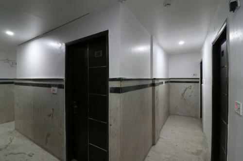 Oyo 27802 Hotel Boom Room