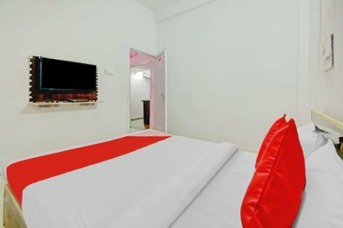 Hotel Oyo 79451 Blue Star