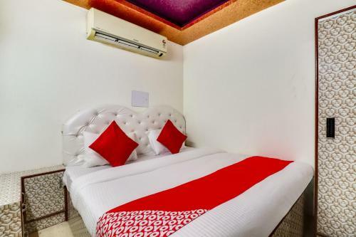Oyo 66557 Hotel 7th Heaven