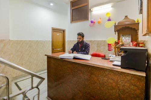 Hotel Oyo 70216 Bluemoon Inn