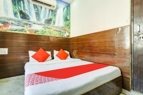 Hotel Oyo 76240 Monika Guest House